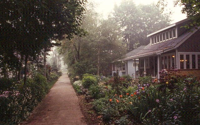 A bed and breakfast on Algonquin Island.