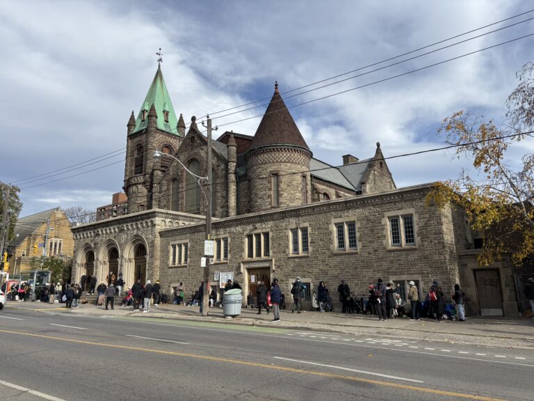 Over 2 Million Canadians Turn to Food Banks as Demand Hits Historic High, New Report Finds