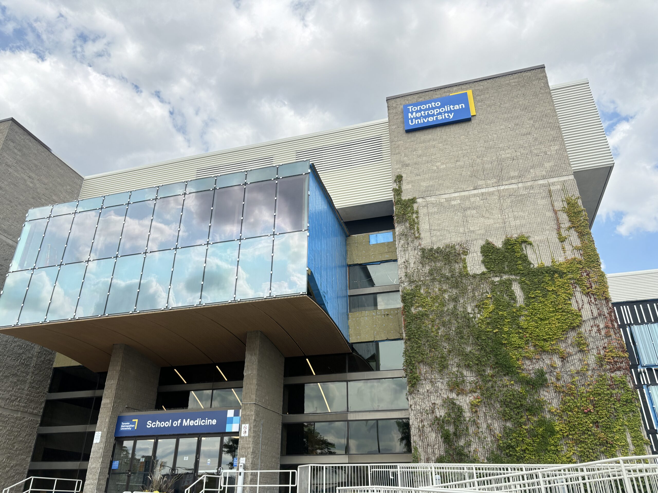 TMU Medical Students Respond to Online Criticism over their Admissions Process